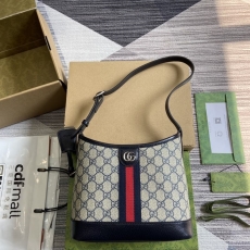 Gucci Hobo Bags